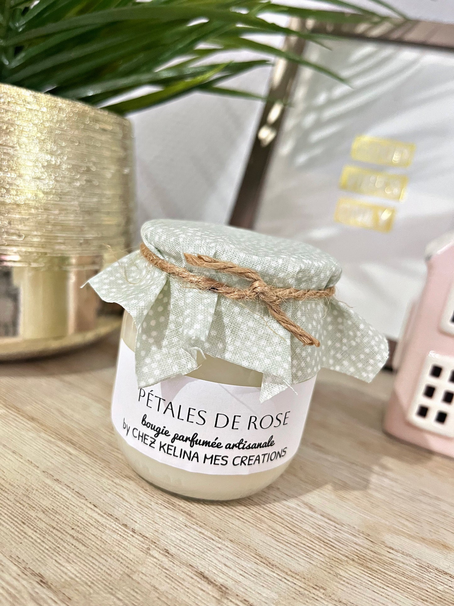 Bougie 80g PÉTALES DE ROSE